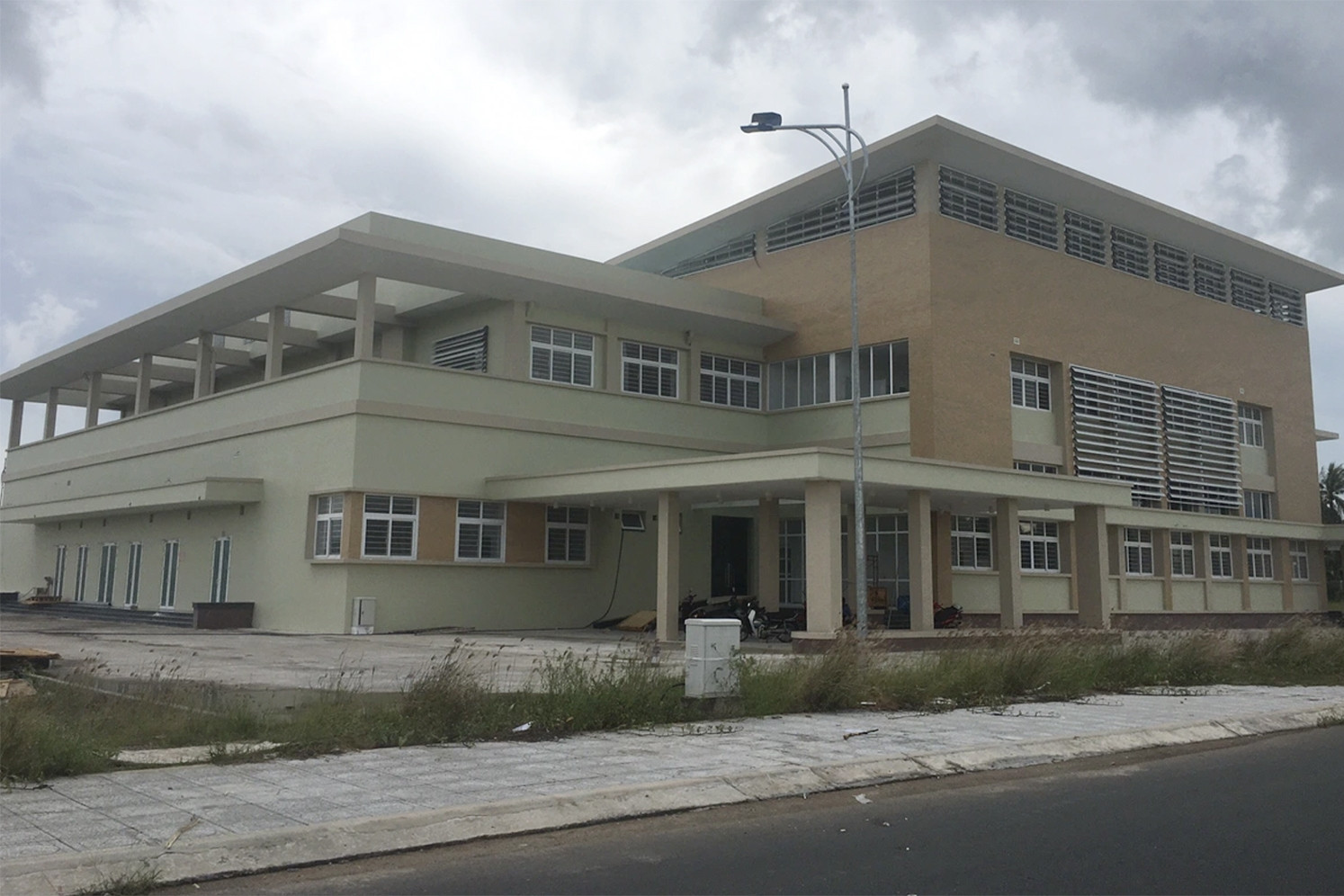 Máy điều trị ung thư 203 tỷ đồng chưa hoạt động sau gần 15 năm phê duyệt