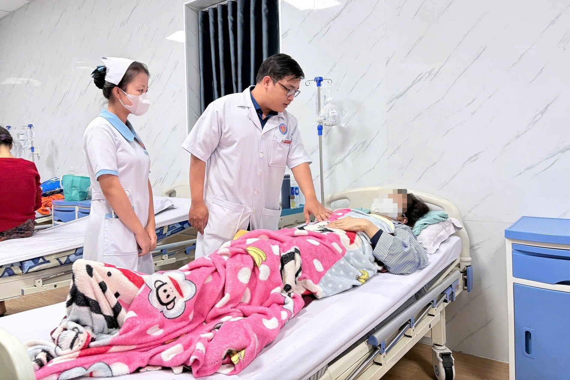 Nguyên nhân khiến 203 người bị ngộ độc sau khi ăn bánh mì Hồng Vân