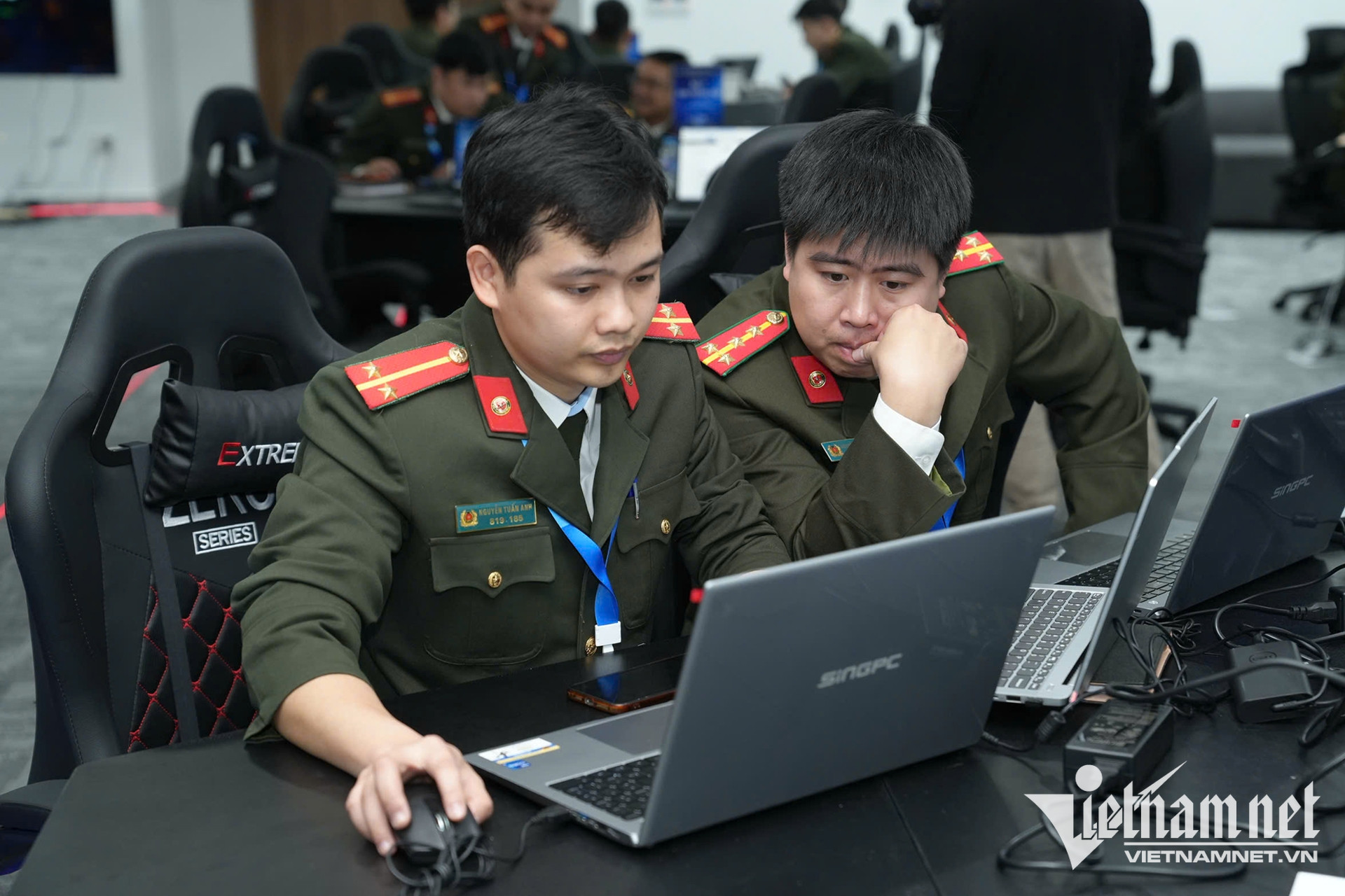 W-dao tao an ninh mang.jpg