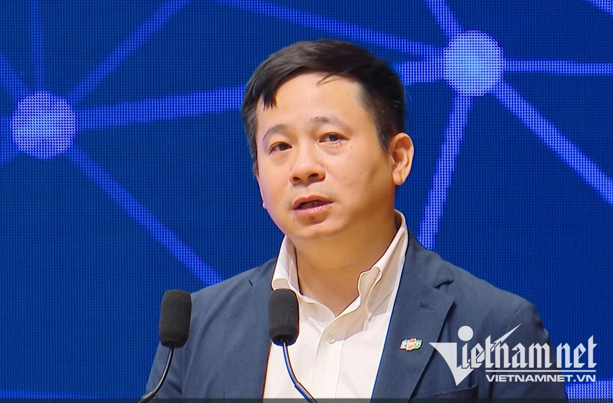 W-ong Le Hong Viet tap doan FPT 1.jpg