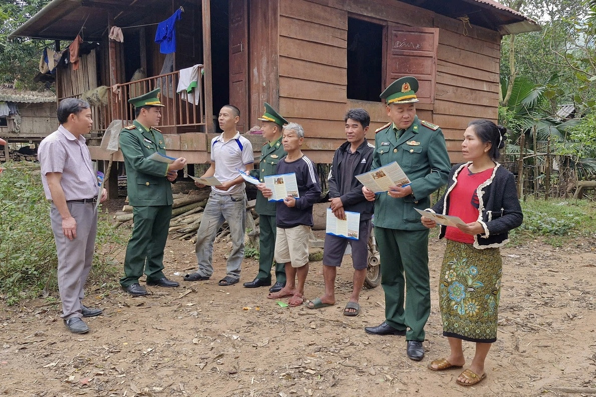 Bộ đội Biên phòng Cha Lo nâng cao ý thức pháp luật cho đồng bào vùng biên