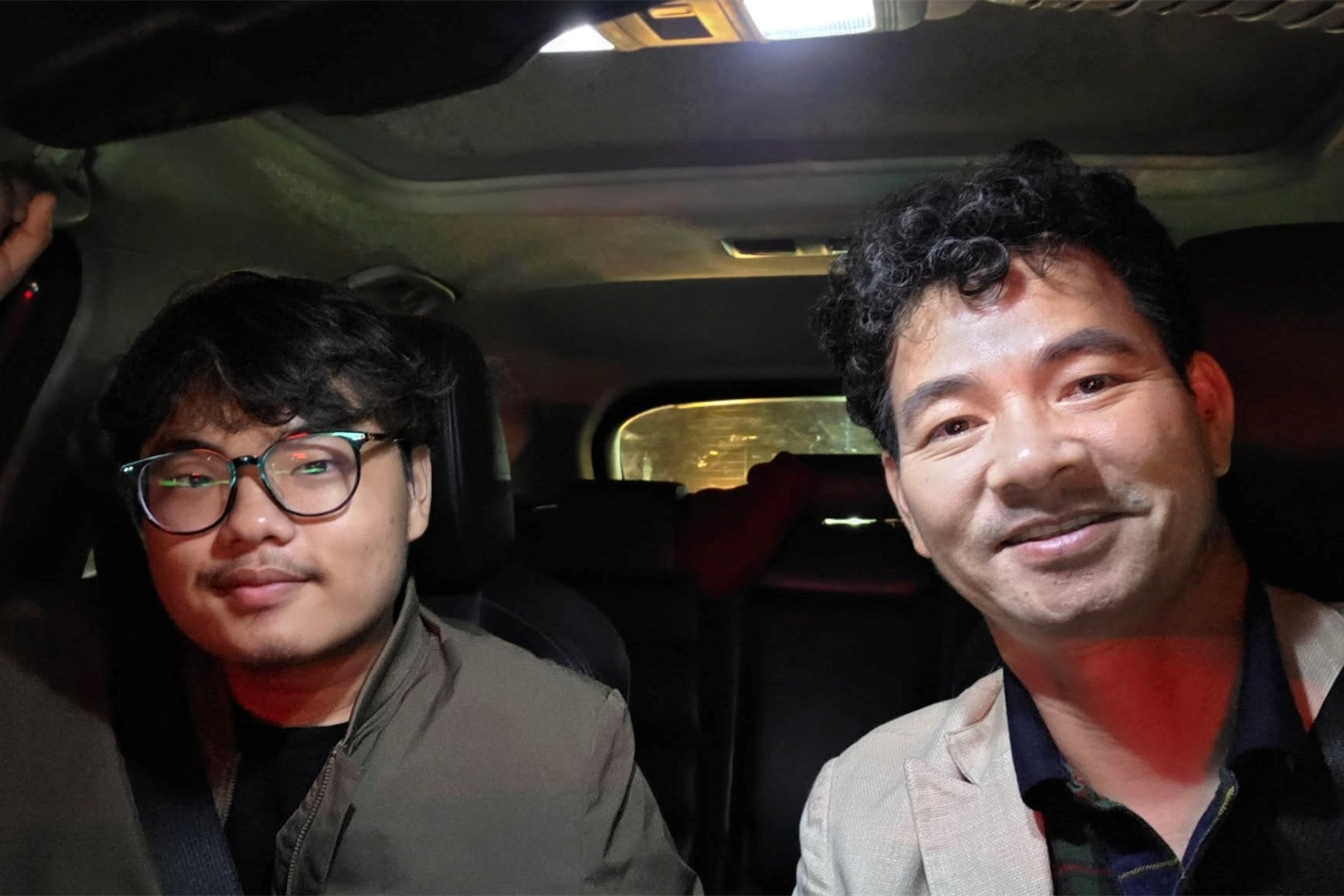 Cục trưởng Xuân Bắc trò chuyện hài hước với con trai, Trấn Thành lộ body gây 'sốt'