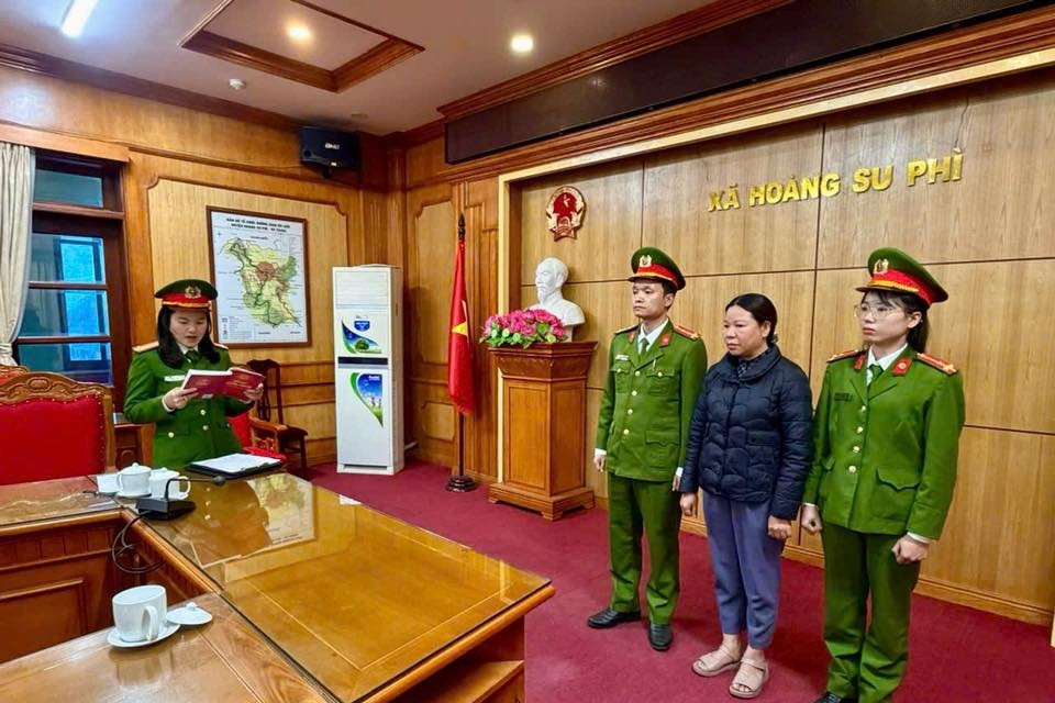 Khởi tố một cựu Phó Chủ tịch thị trấn (cũ)