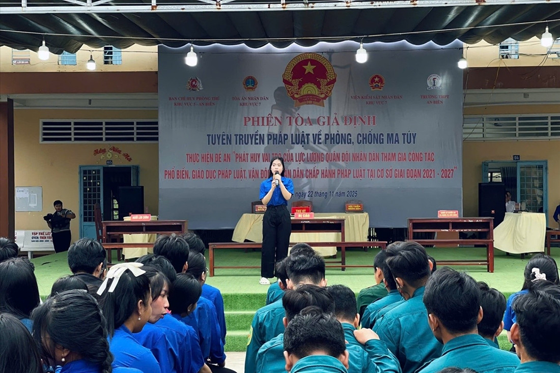 Lan tỏa văn hóa thượng tôn pháp luật từ biên giới đến hải đảo