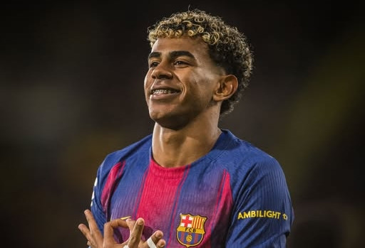 Yamal lóe sáng, Barca bắn hạ 'Tàu ngầm vàng'