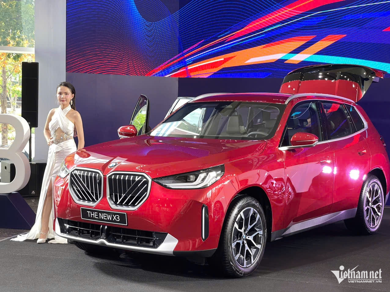 W-BMW X3 ngoai that.jpg