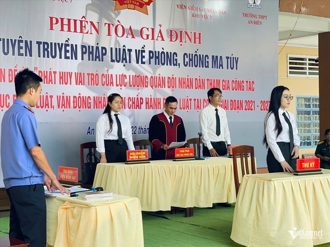 W-Như Tâm ảnh 2.jpg