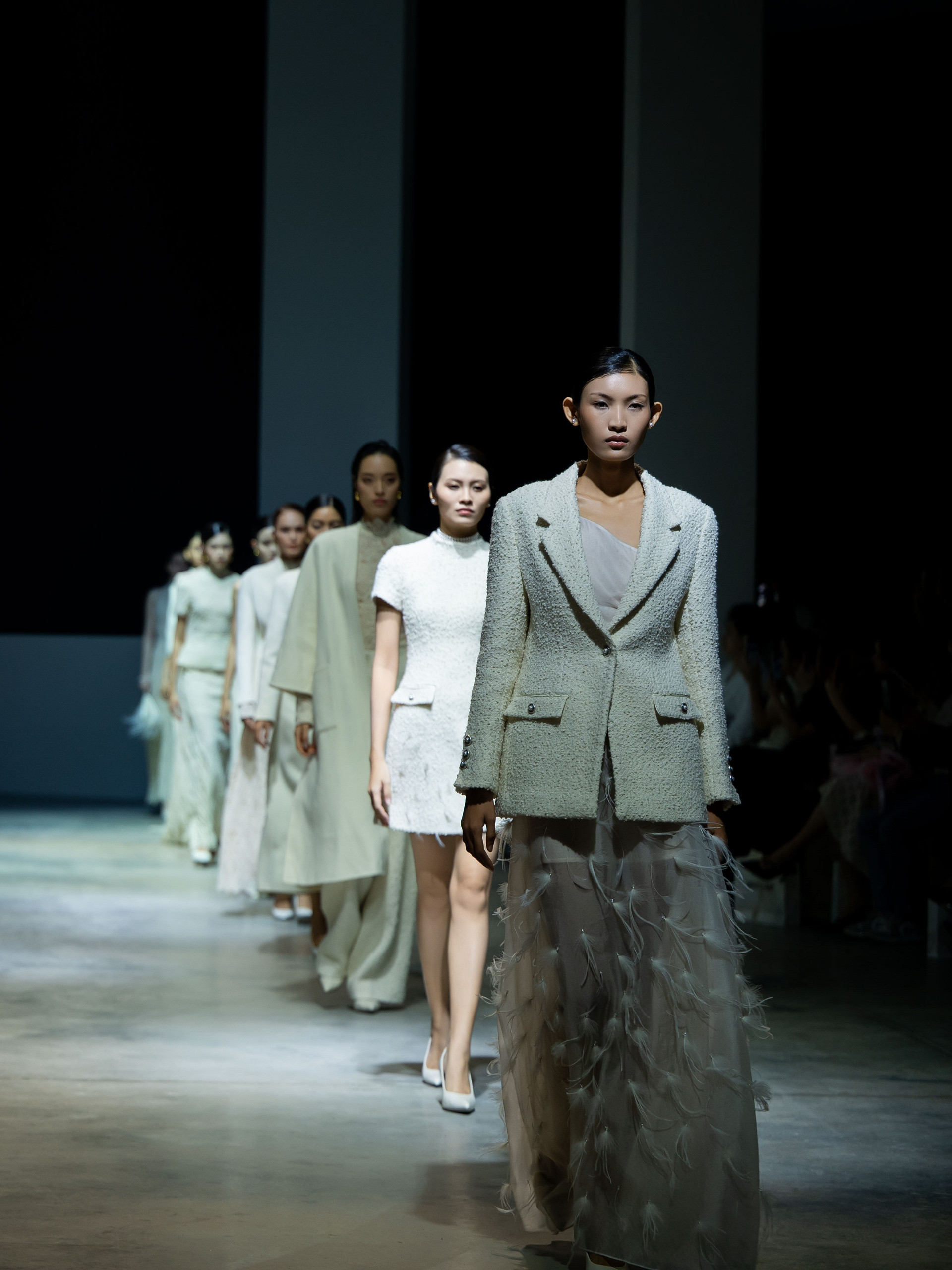 18.Show 2 WHITE ANT.jpg