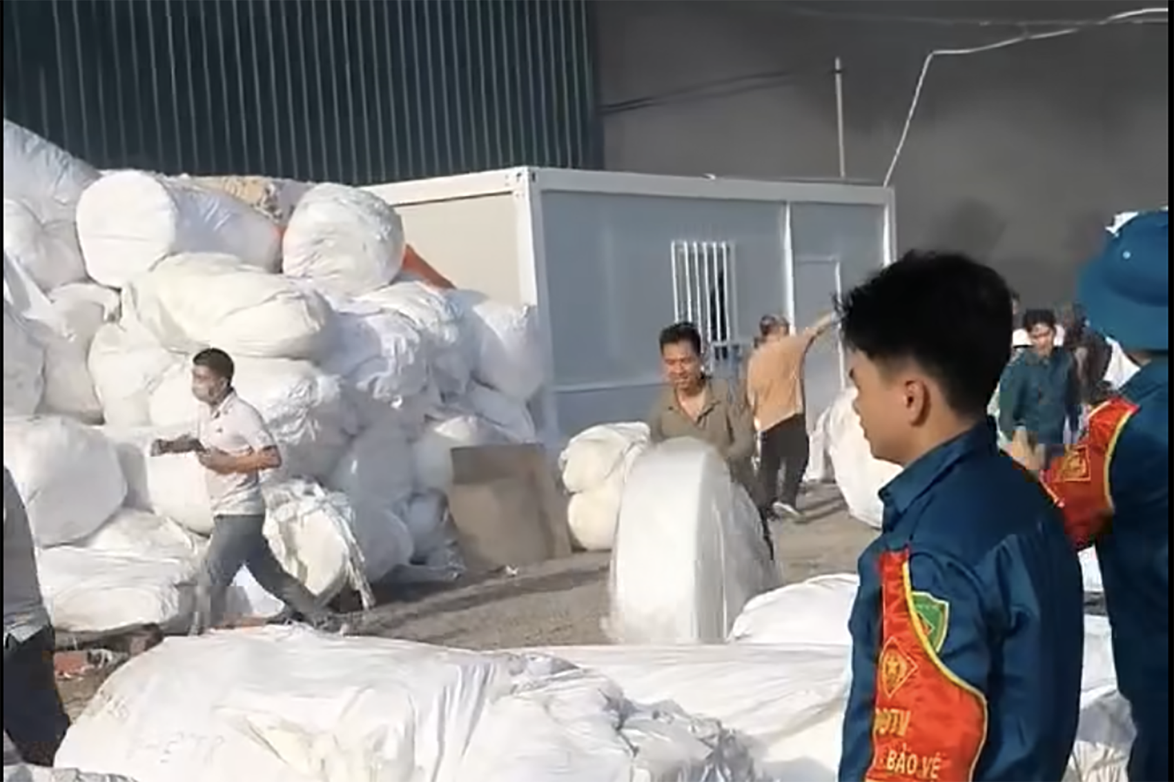 Ảnh chụp Màn hình 2025 12 22 lúc 18.54.33.png