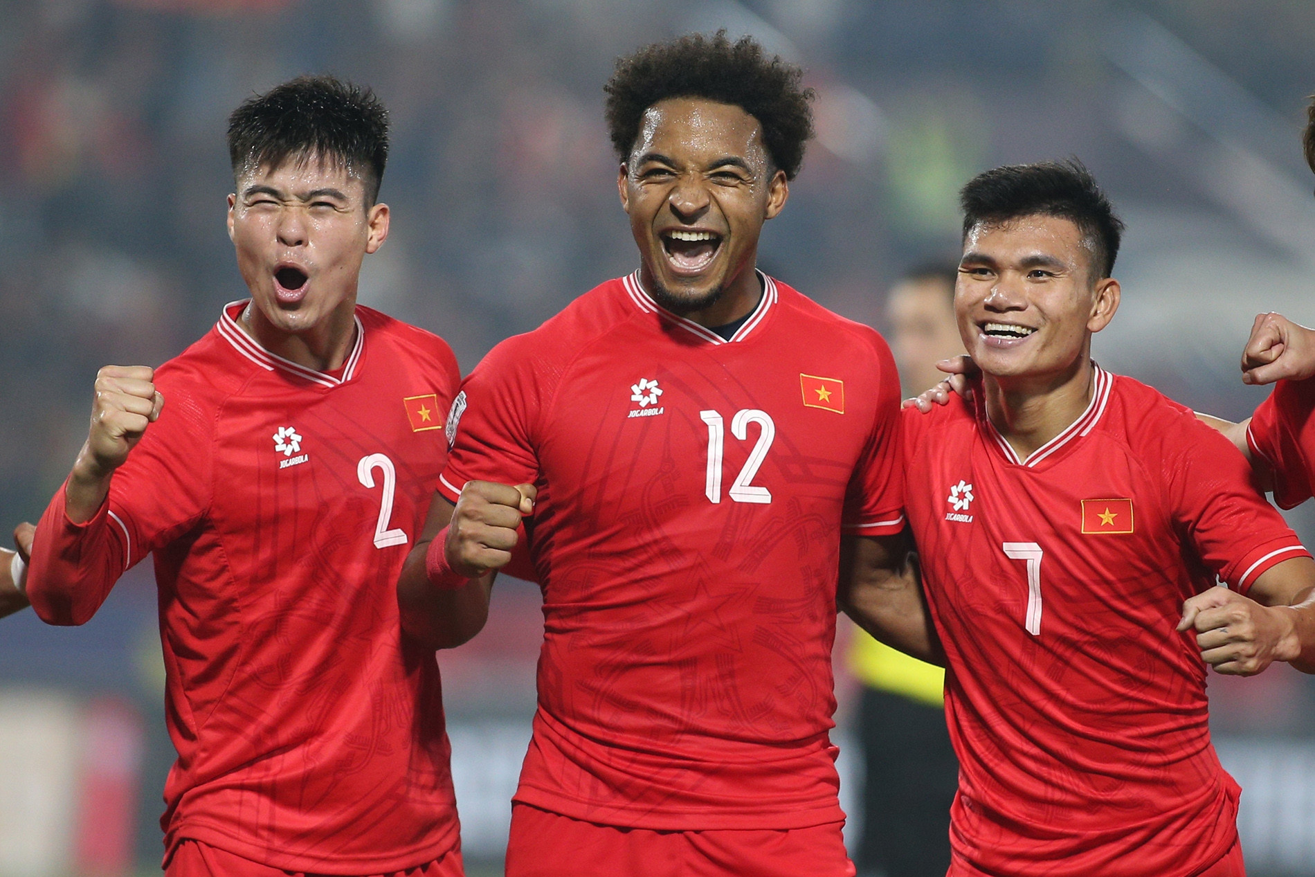 FIFA báo tin cực vui cho tuyển Việt Nam, trừ điểm mạnh Malaysia