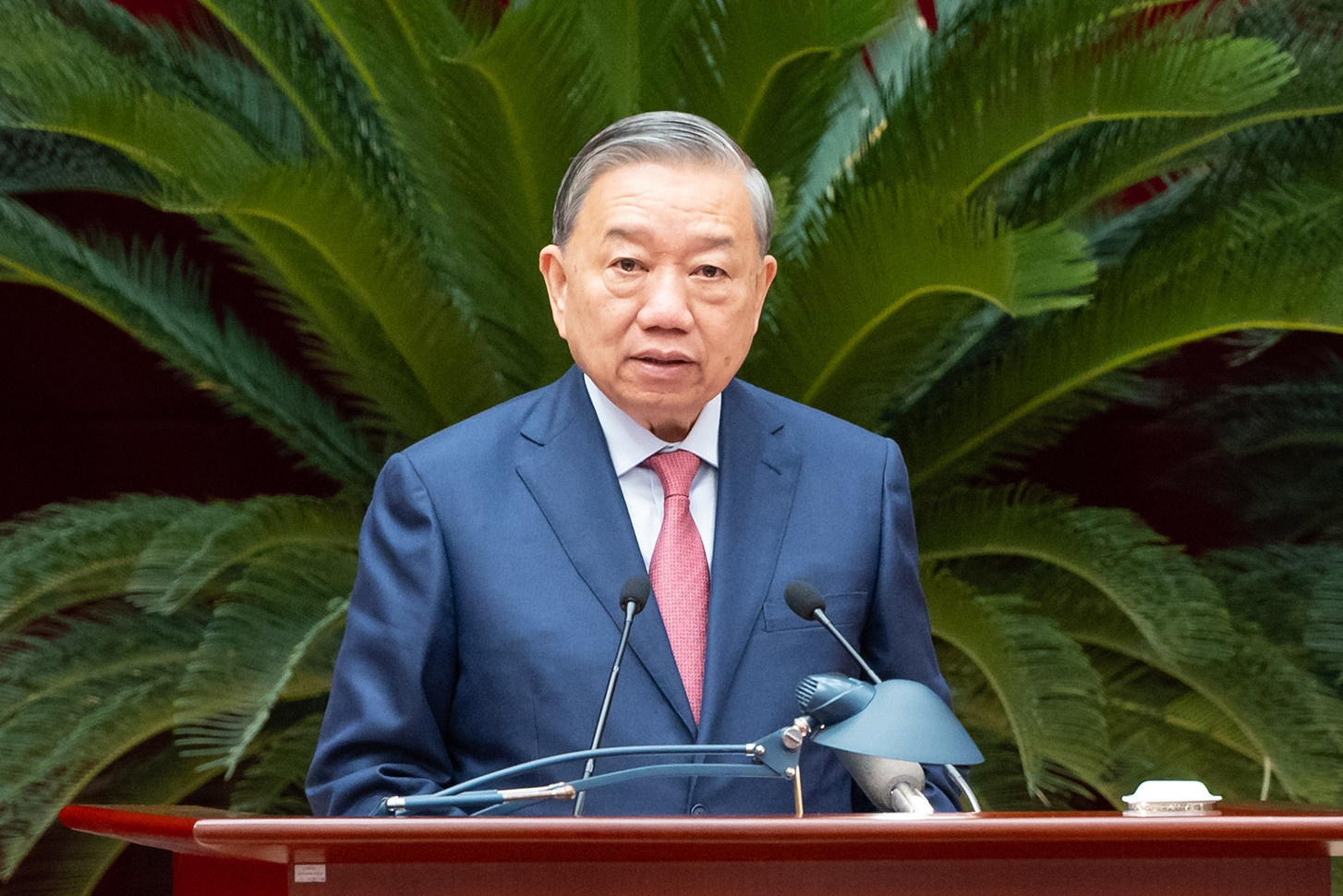  Khai mạc hội nghị Trung ương lần thứ 15: Xem xét công tác nhân sự Đại hội 14 