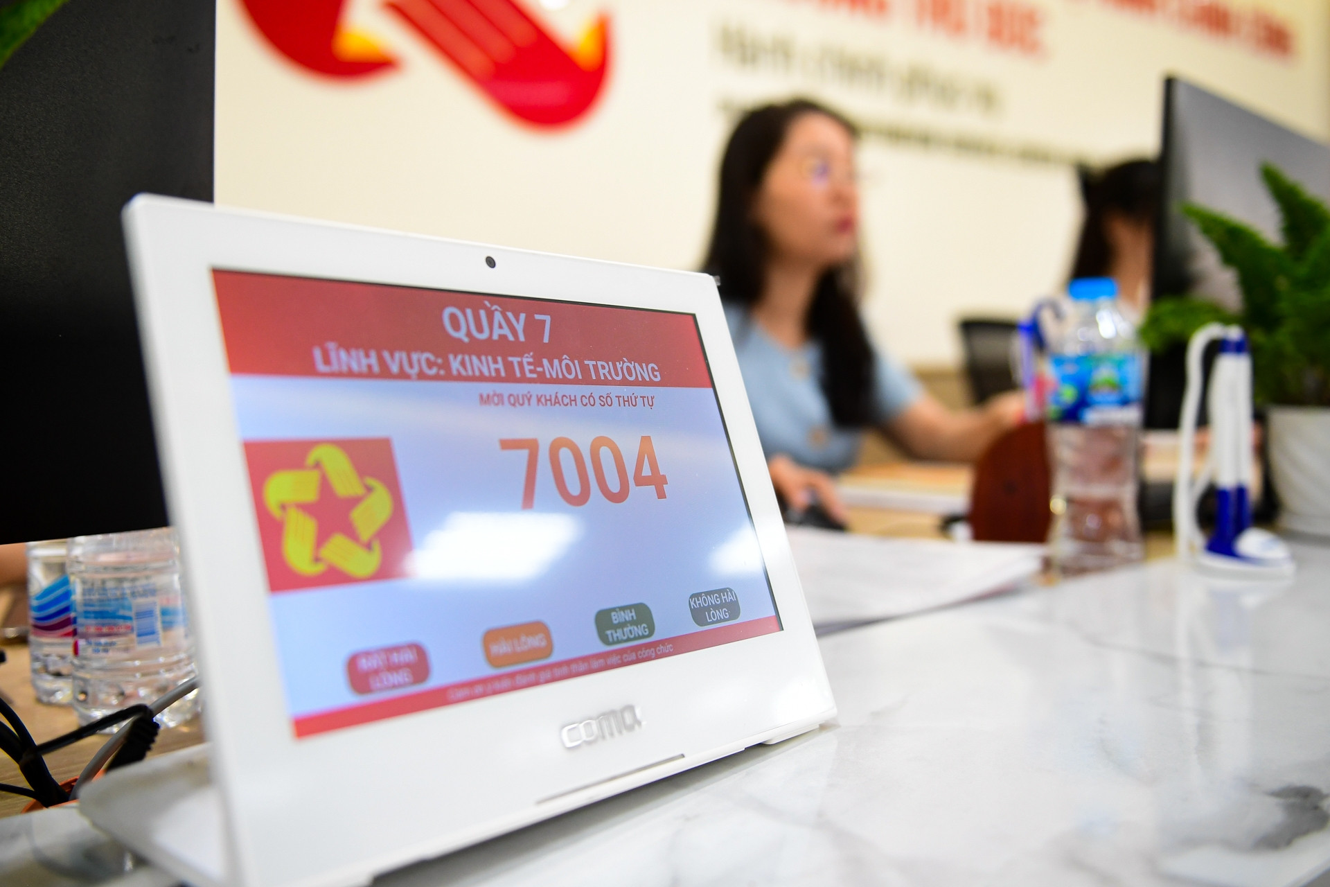 Thủ tướng yêu cầu sửa quy định 'phải nộp hồ sơ gốc', 'nộp hồ sơ tại nơi cư trú'