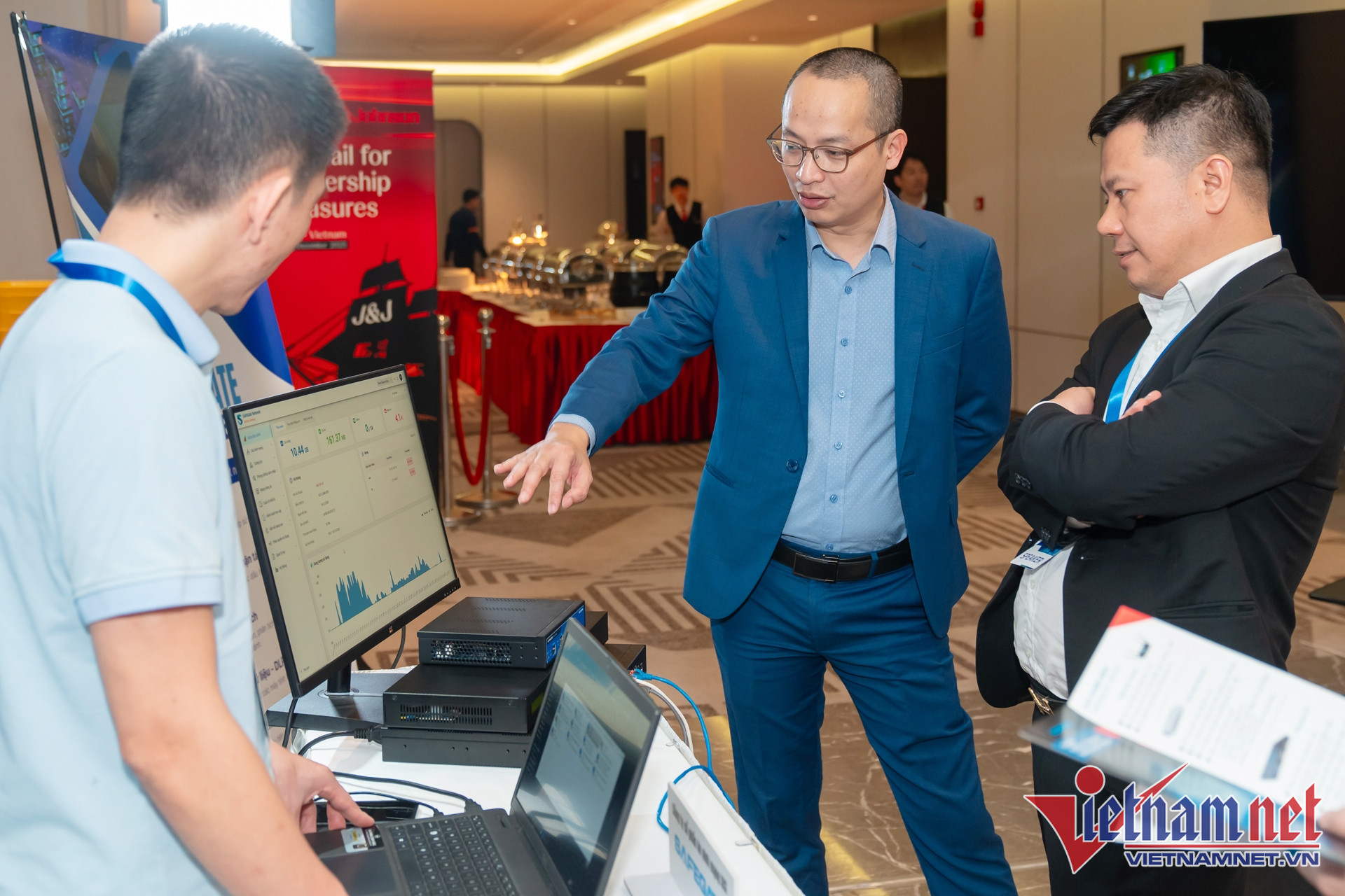 W-giai phap an ninh mang 01.jpg