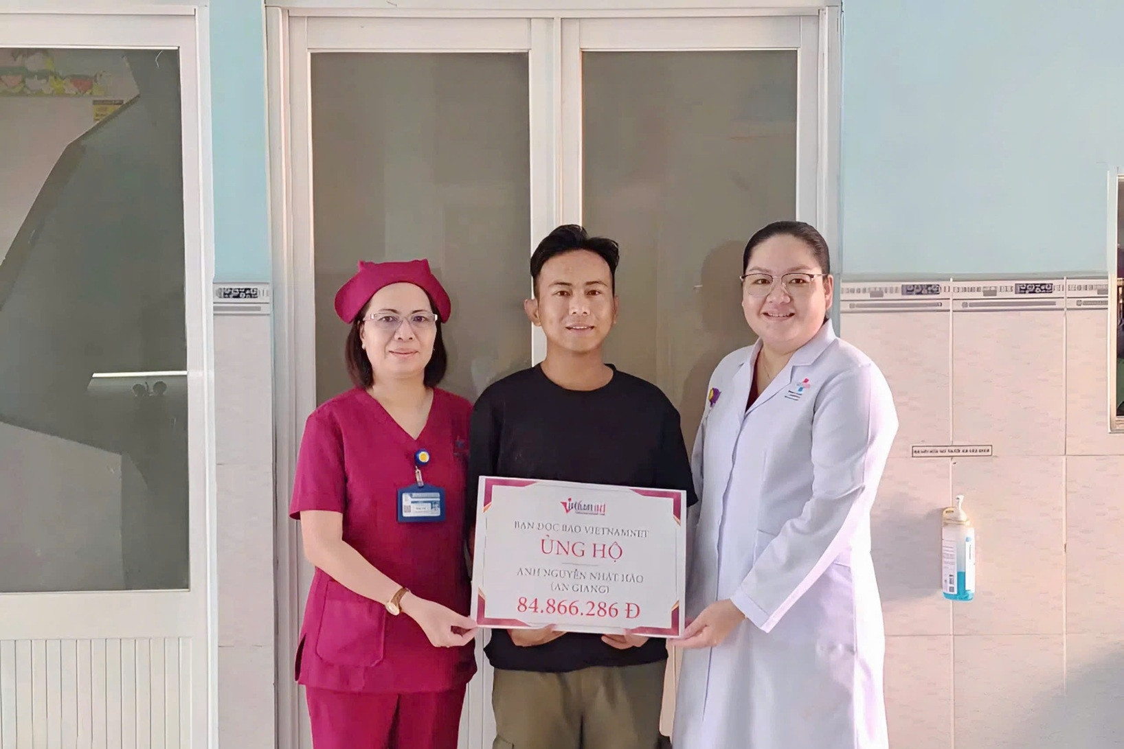 Bạn đọc giúp đỡ anh Nguyễn Nhật Hào ở An Giang bị suy thận hơn 84 triệu đồng