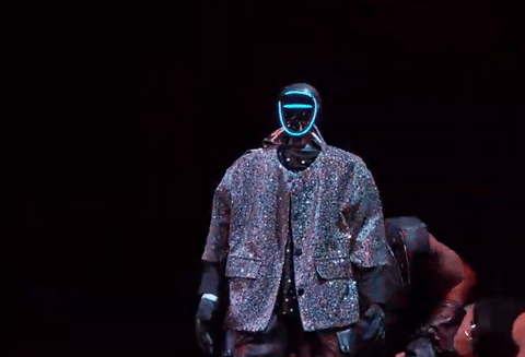  Cú nhào lộn của robot hình người Trung Quốc khiến Elon Musk ngỡ ngàng 