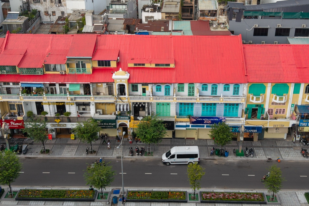 Dãy nhà cổ trên đường Lê Lợi ở TPHCM khoác 'áo mới'