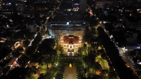 Ngắm loạt công trình kiến trúc ở TPHCM với hệ thống chiếu sáng 50 tỷ đồng