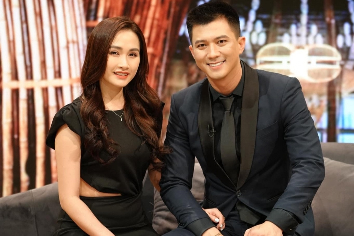 Hà Việt Dũng: Tổng tài 'mỏ hỗn' trên phim, ngoài đời chạy bàn giúp vợ