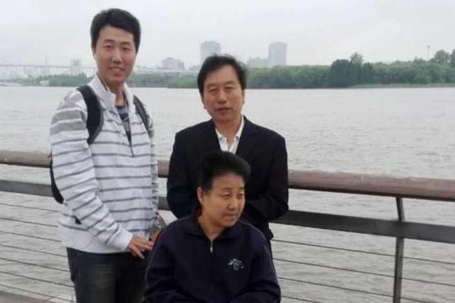 Nam cảnh sát làm điều ý nghĩa suốt 12 năm để xoa dịu nỗi đau của người mẹ mất con