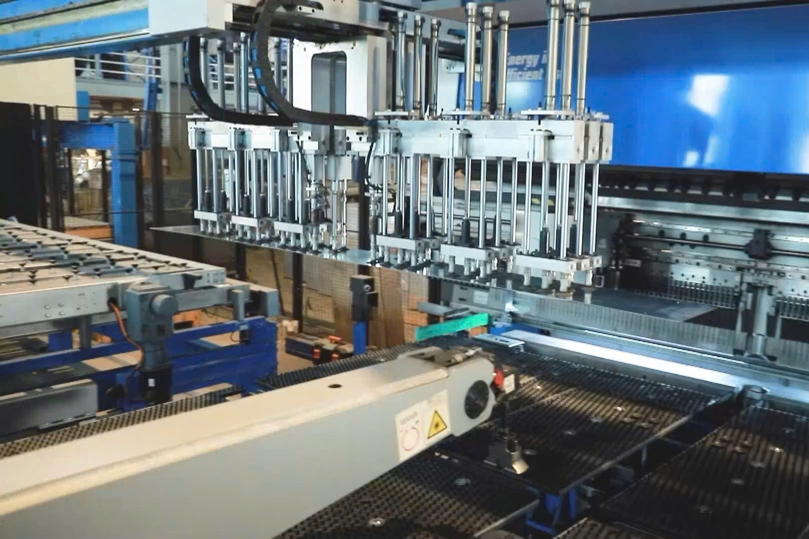 Nhà máy thông minh - Nền tảng bứt phá chuyển đổi số công nghiệp