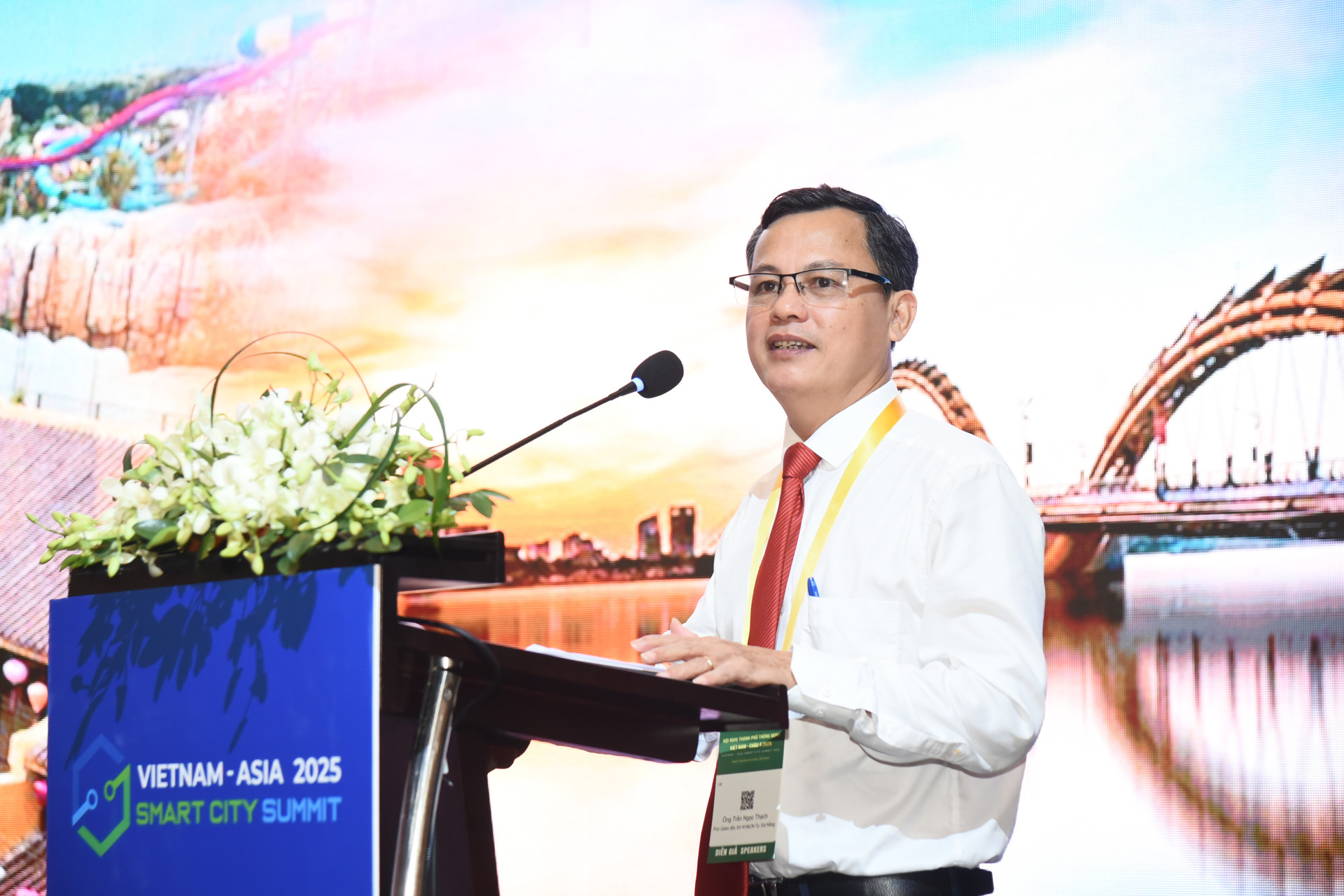 ong Tran Ngoc Thach.JPG