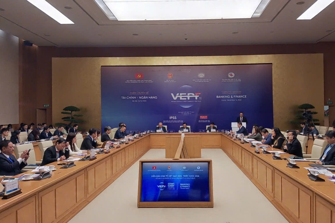 Rủi ro khi phụ thuộc quá lớn vào tín dụng ngân hàng