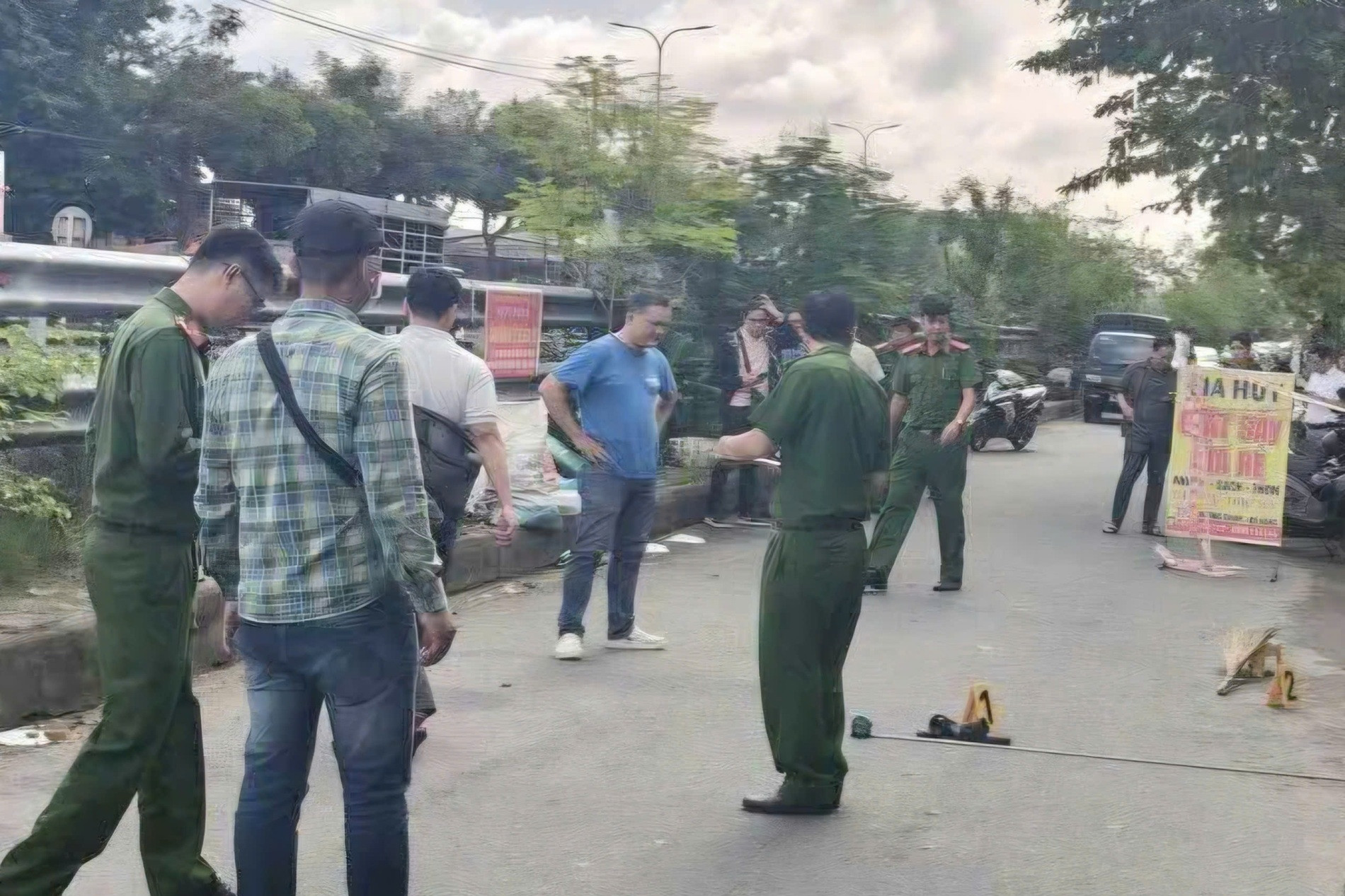 Truy bắt đối tượng dùng hung khí tấn công người phụ nữ giữa đường ở Đà Nẵng