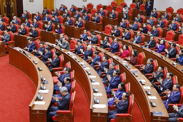 Trung ương xác định đổi mới mạnh mẽ công tác cán bộ, trọng dụng nhân tài