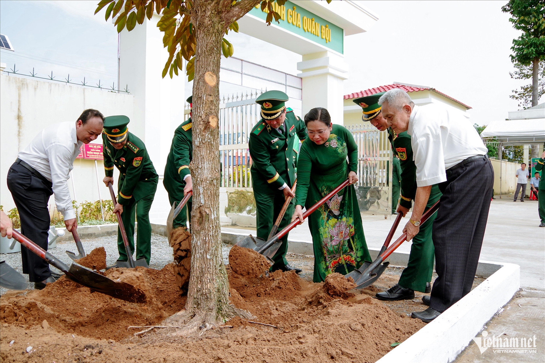 W-Cần Thơ 2312 2.jpg