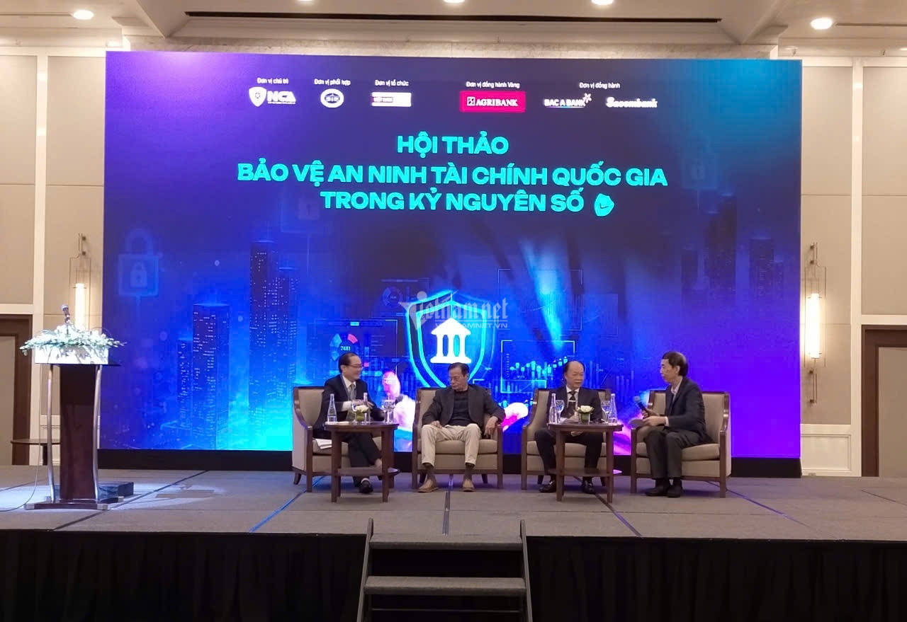 W-Hội thảo 23 12.jpg