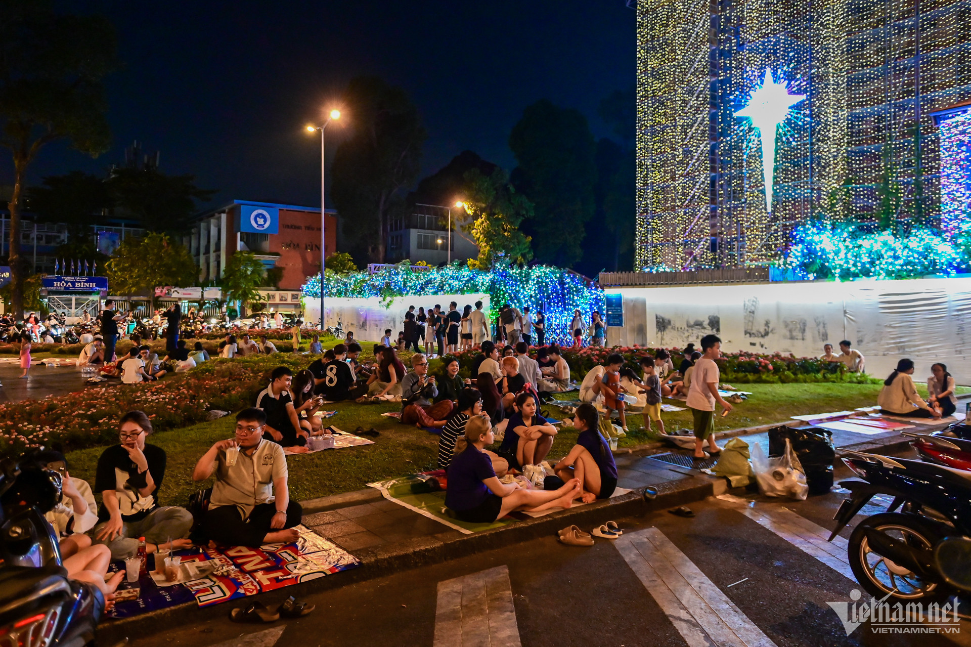 w hue 8634 1 180.jpg