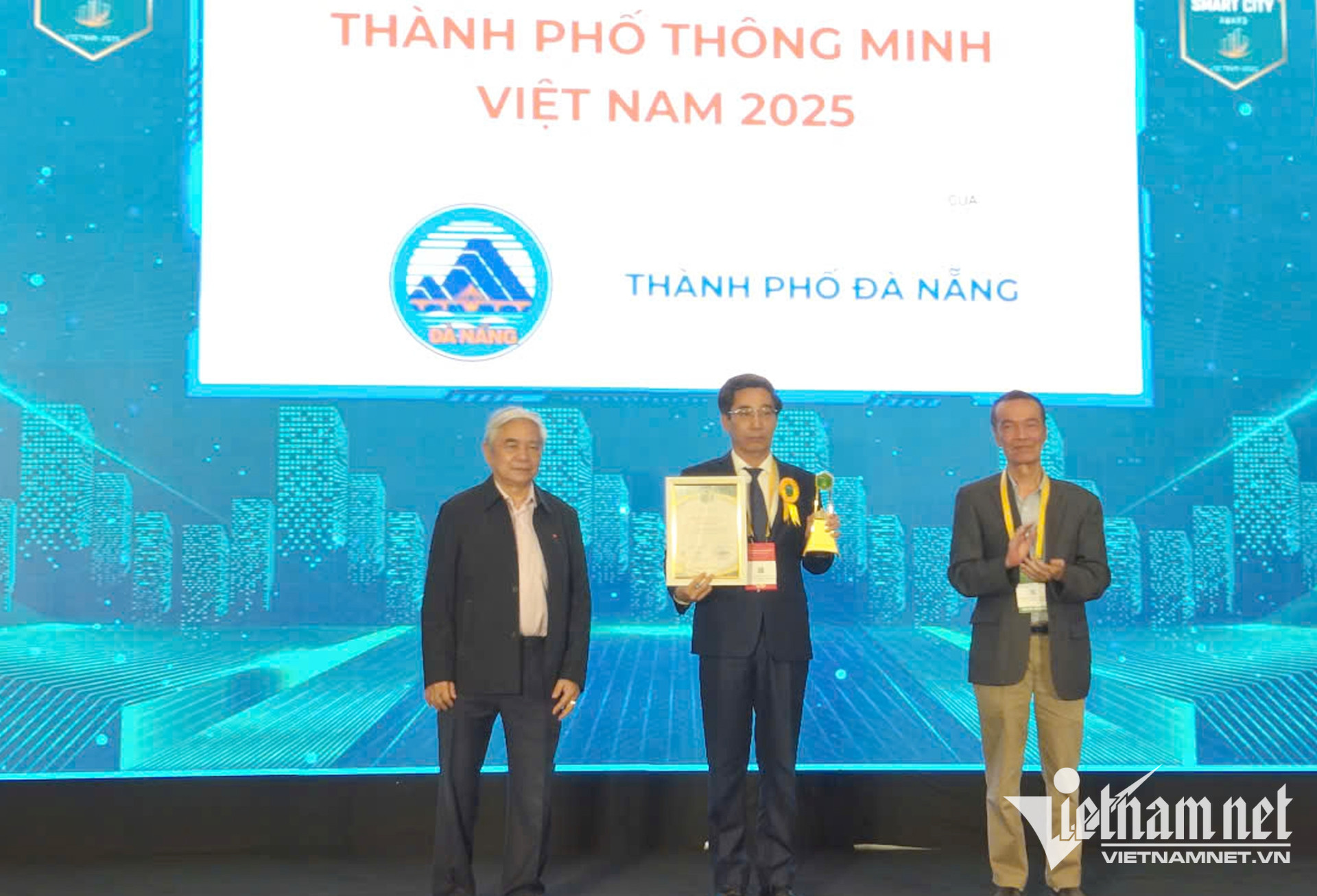 W-thanh pho Da Nang.jpg