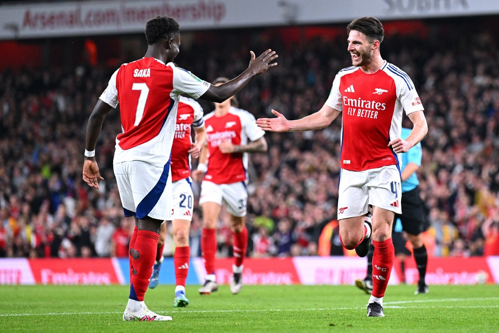 Kết quả bóng đá hôm nay 24/12: Arsenal vào bán kết