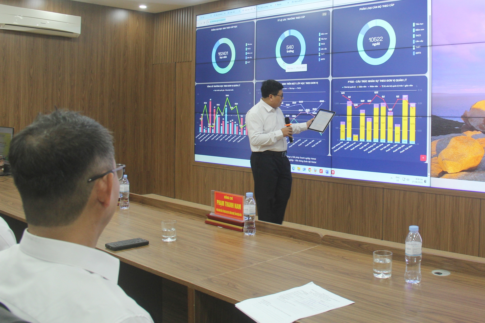 Cách công nghệ số giúp chính quyền địa phương 2 cấp “gần dân, sát dân”