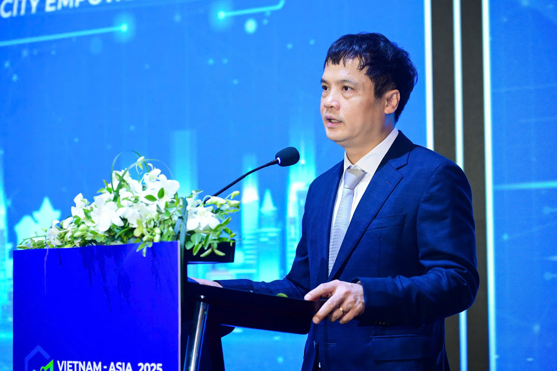 Chu tich VINASA Nguyen Van Khoa.jpg