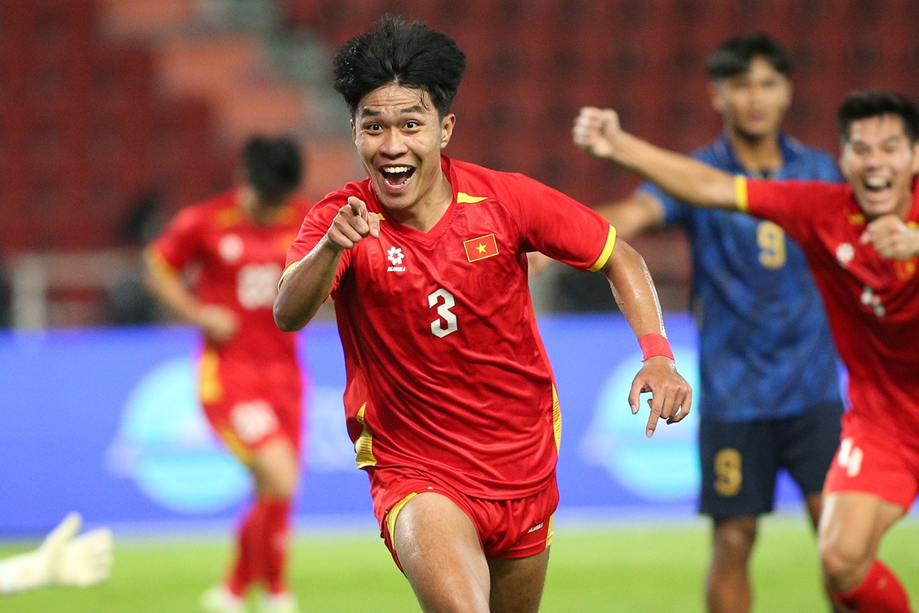 Lý Đức mong Đình Bắc giành Quả bóng vàng Việt Nam