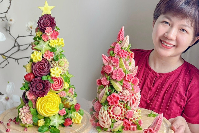 Mẹ đảm làm cây thông Noel từ hoa quả, thịt nguội, rau xà lách đẹp mê mẩn