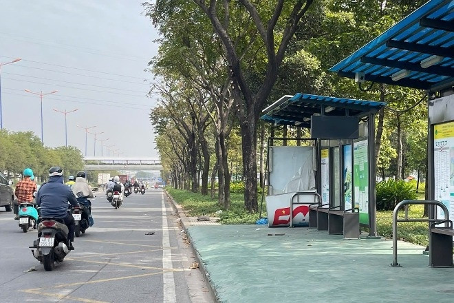 Nam thanh niên tử vong tại trạm xe buýt