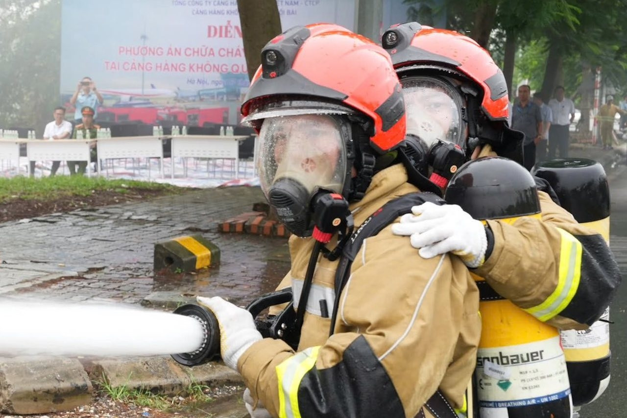 Nâng cao nhận thức phòng cháy, chữa cháy cho nhân viên giữ xe ở sân bay Nội Bài