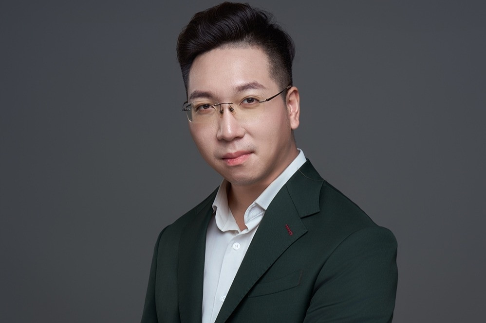 BTV tự học đạt IELTS 8.5, là gương mặt gây chú ý trên sóng VTV