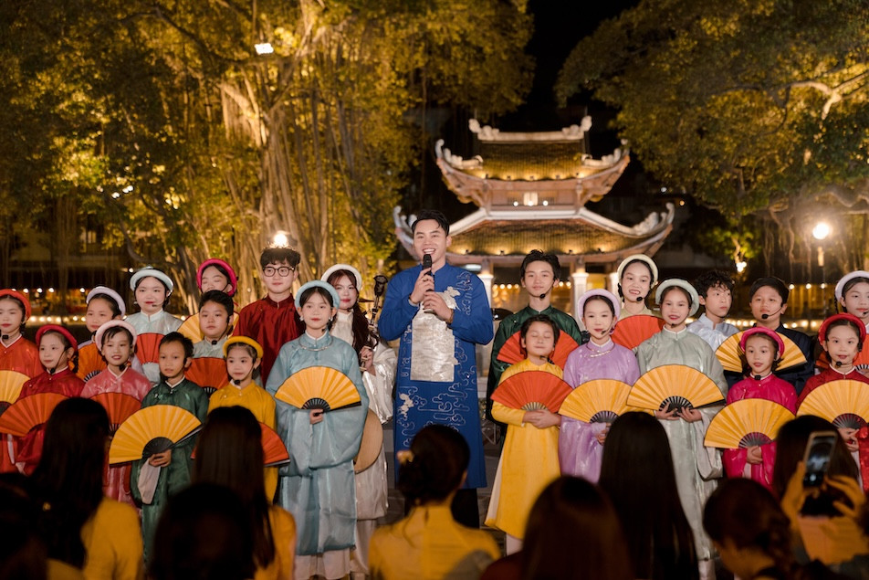 Clb Ngôi Sao nhỏ.jpg