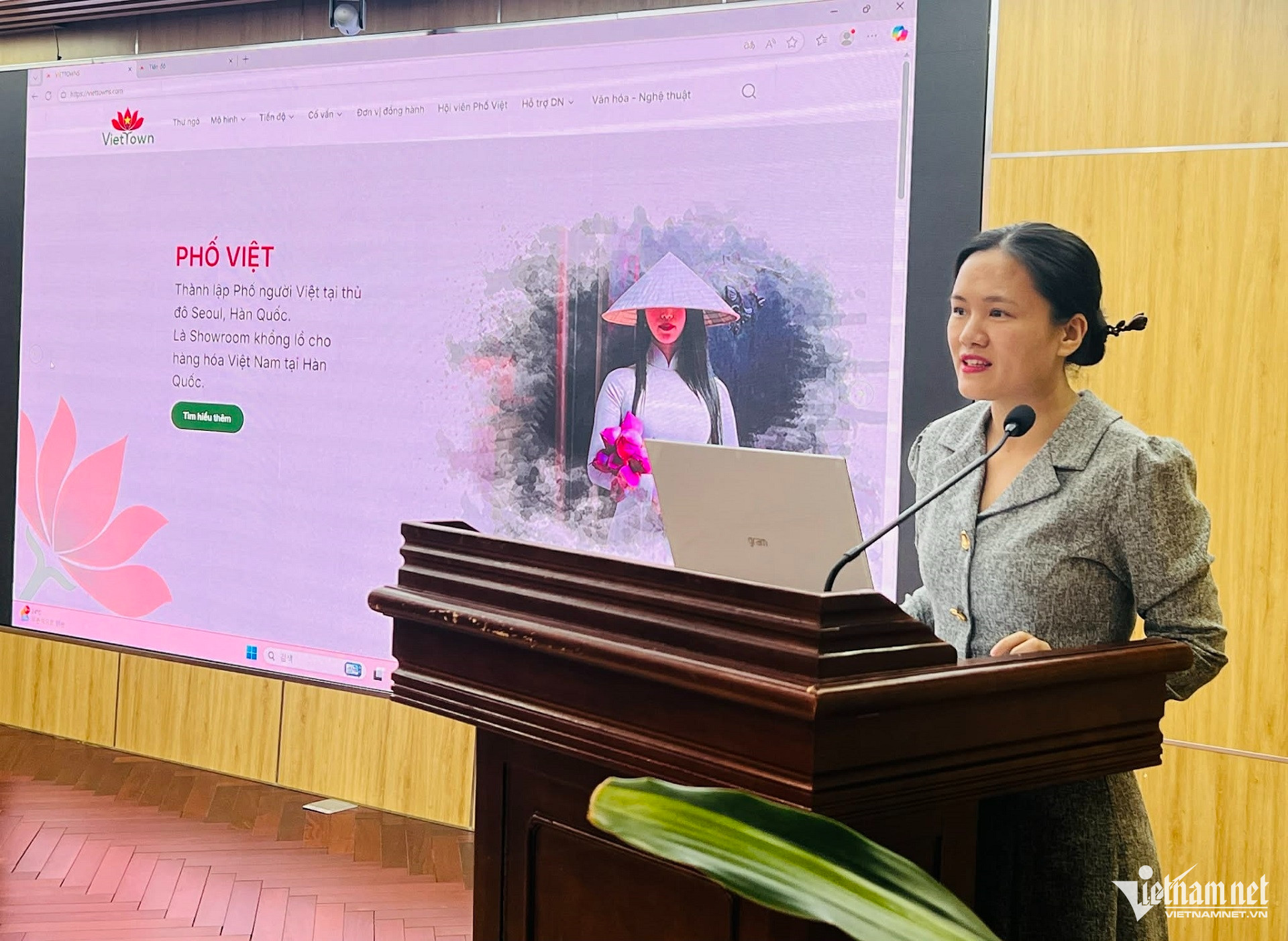 W-Ba Thuong Pho Viet tai Han.jpg