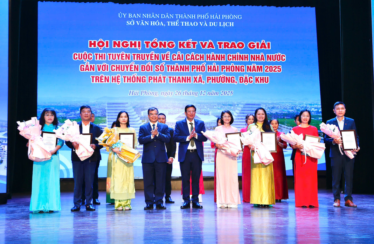 Báo chi hp dùng 2.jpeg