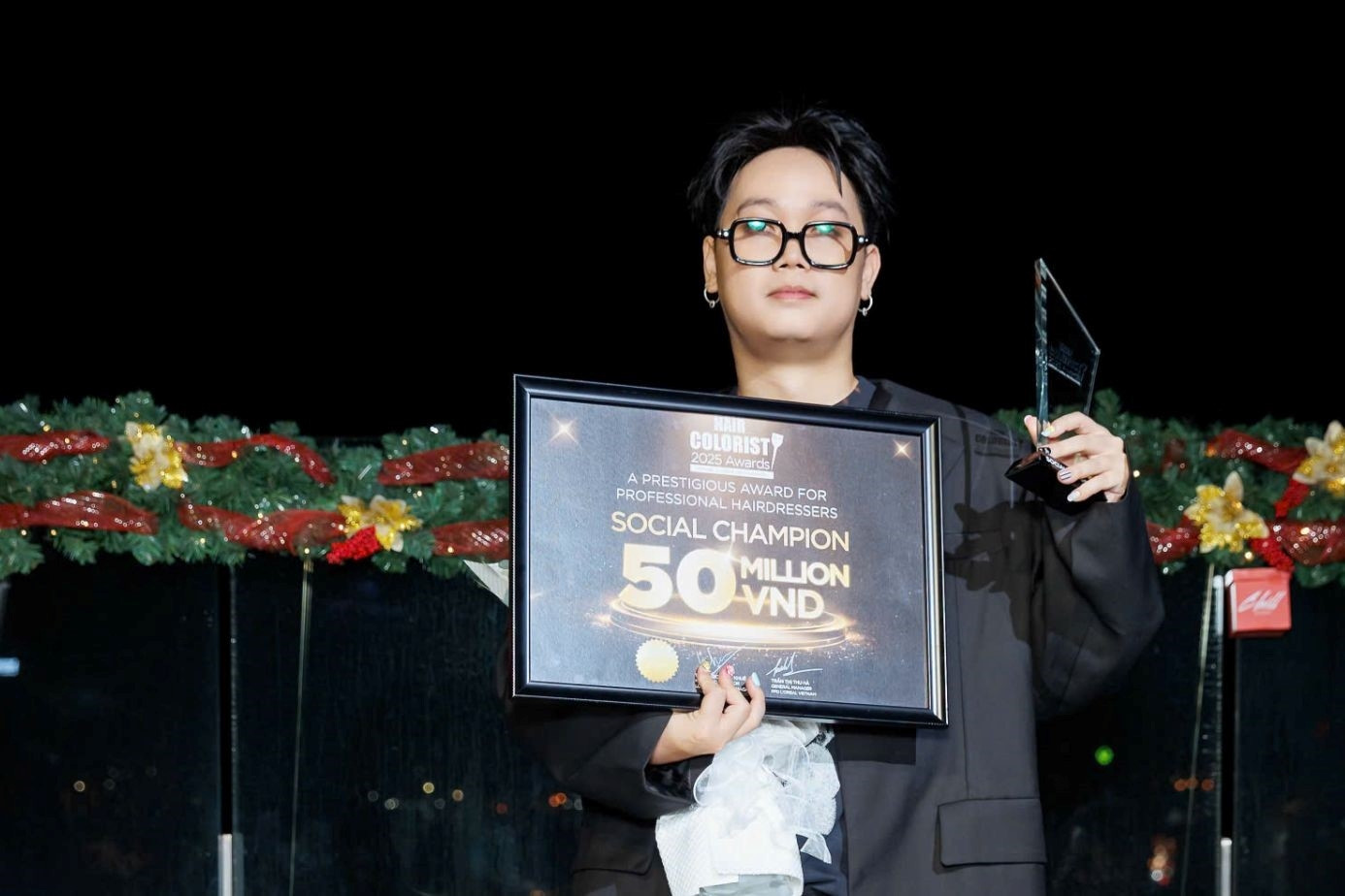 Nhà tạo mẫu tóc trẻ vào top 10 thí sinh xuất sắc nhất tại L'Oréal Pro