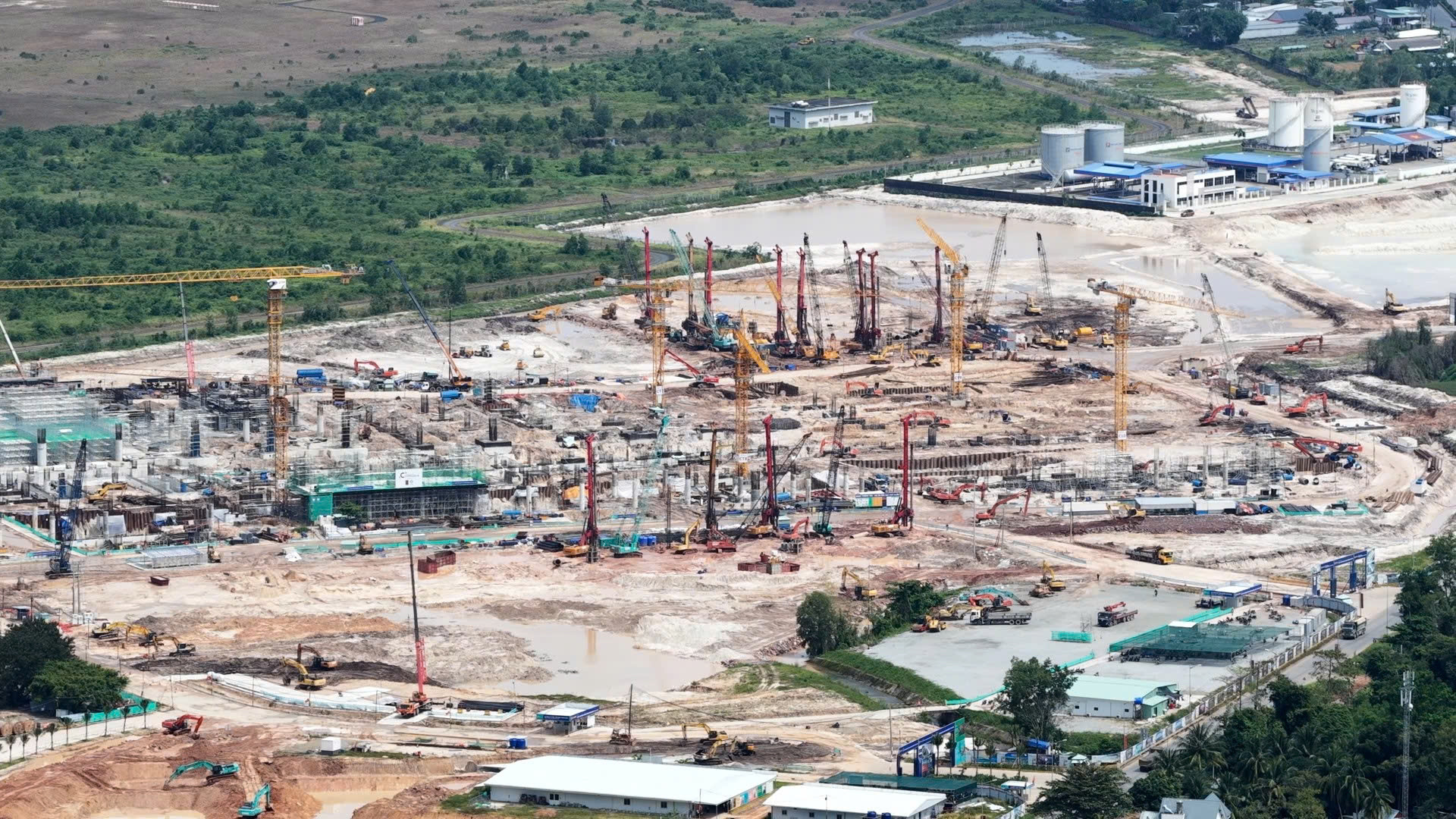 sân bay Phú Quốc.jpg