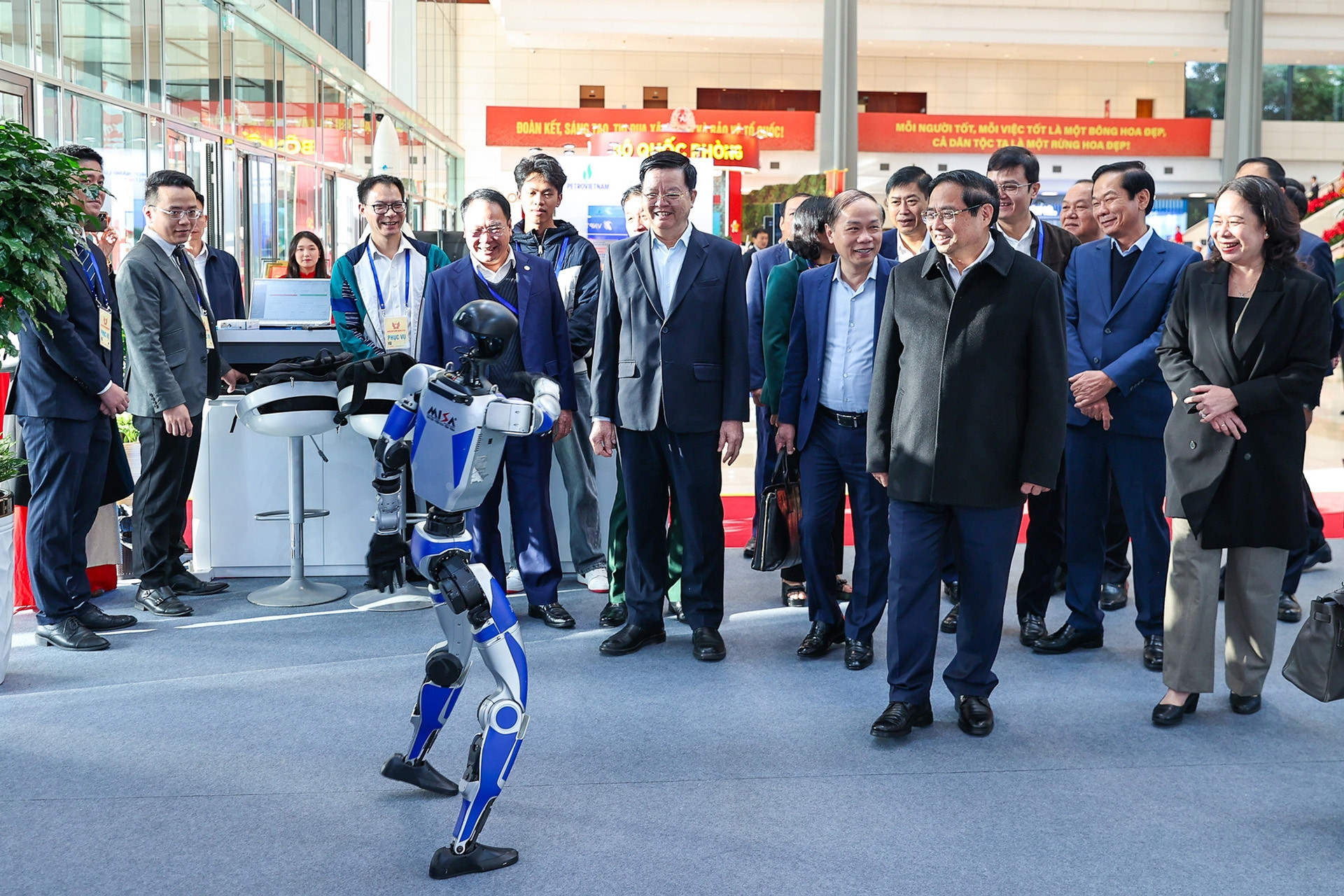 Thủ tướng kiểm tra công tác chuẩn bị Đại hội Thi đua yêu nước toàn quốc