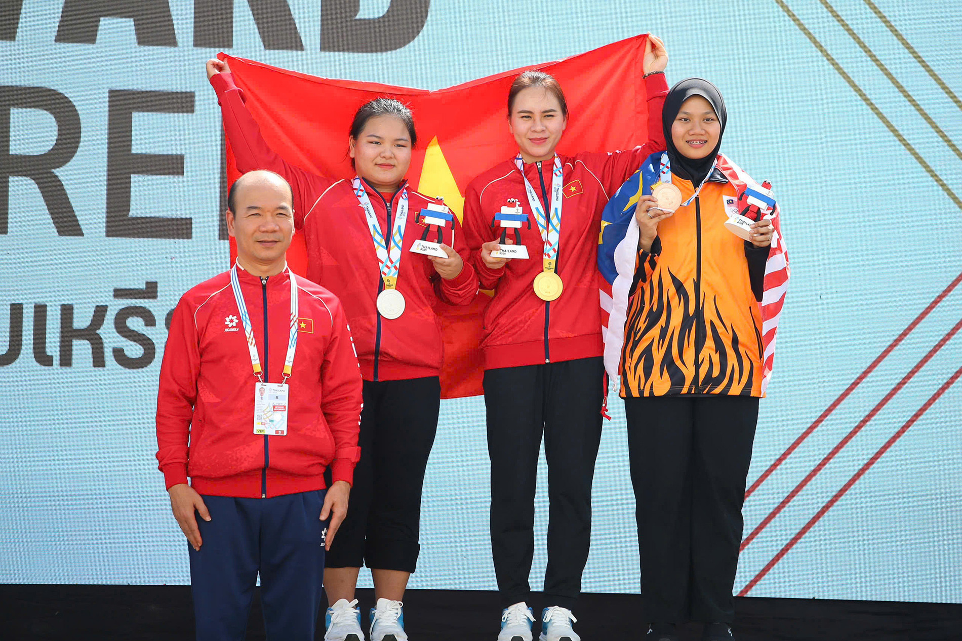 Trịnh Thu Vinh 'ẵm' thưởng to nhất đoàn TTVN sau SEA Games 33