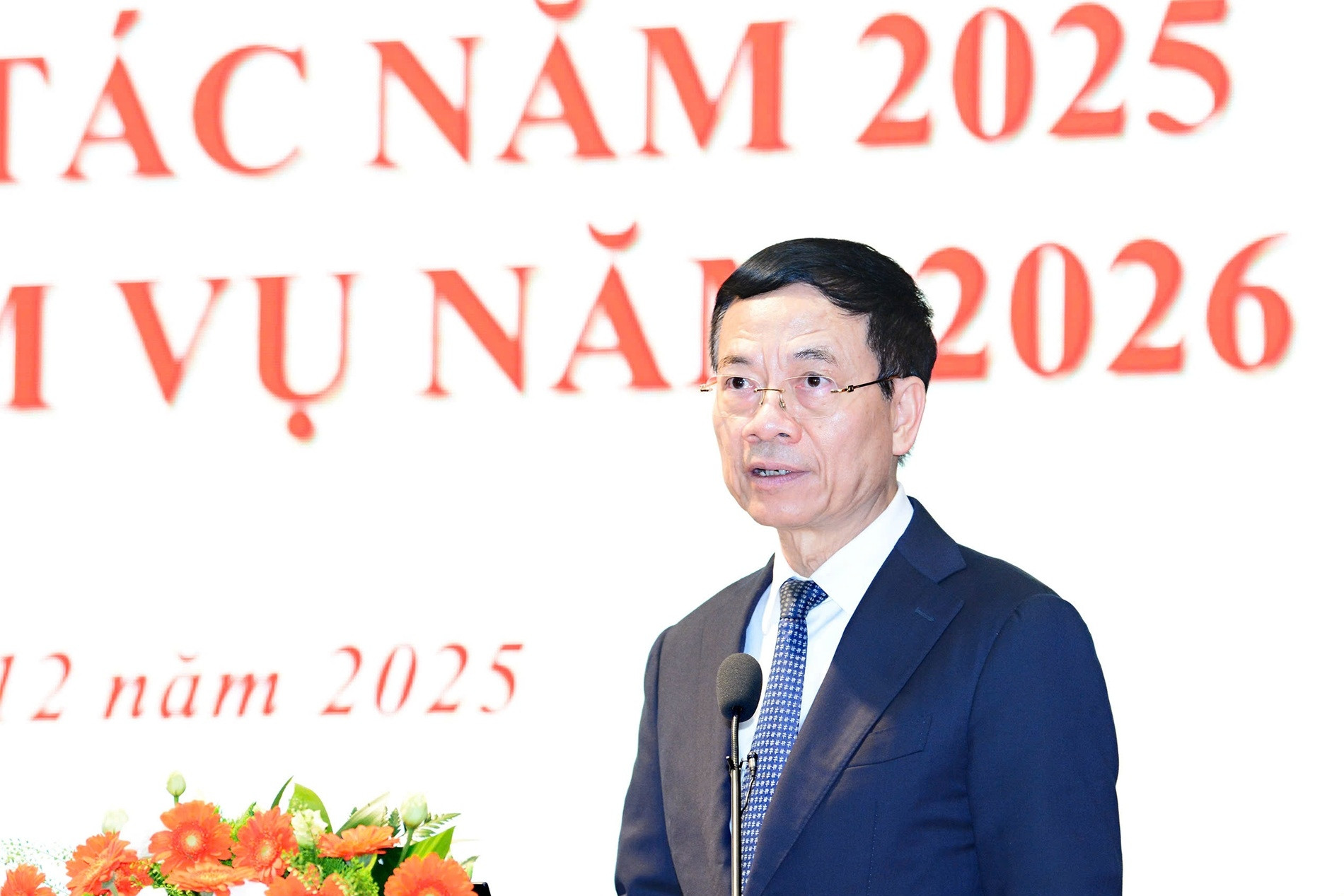 Việt Nam chấm dứt mô hình tăng trưởng cũ, xoay trục sang KHCN và ĐMST