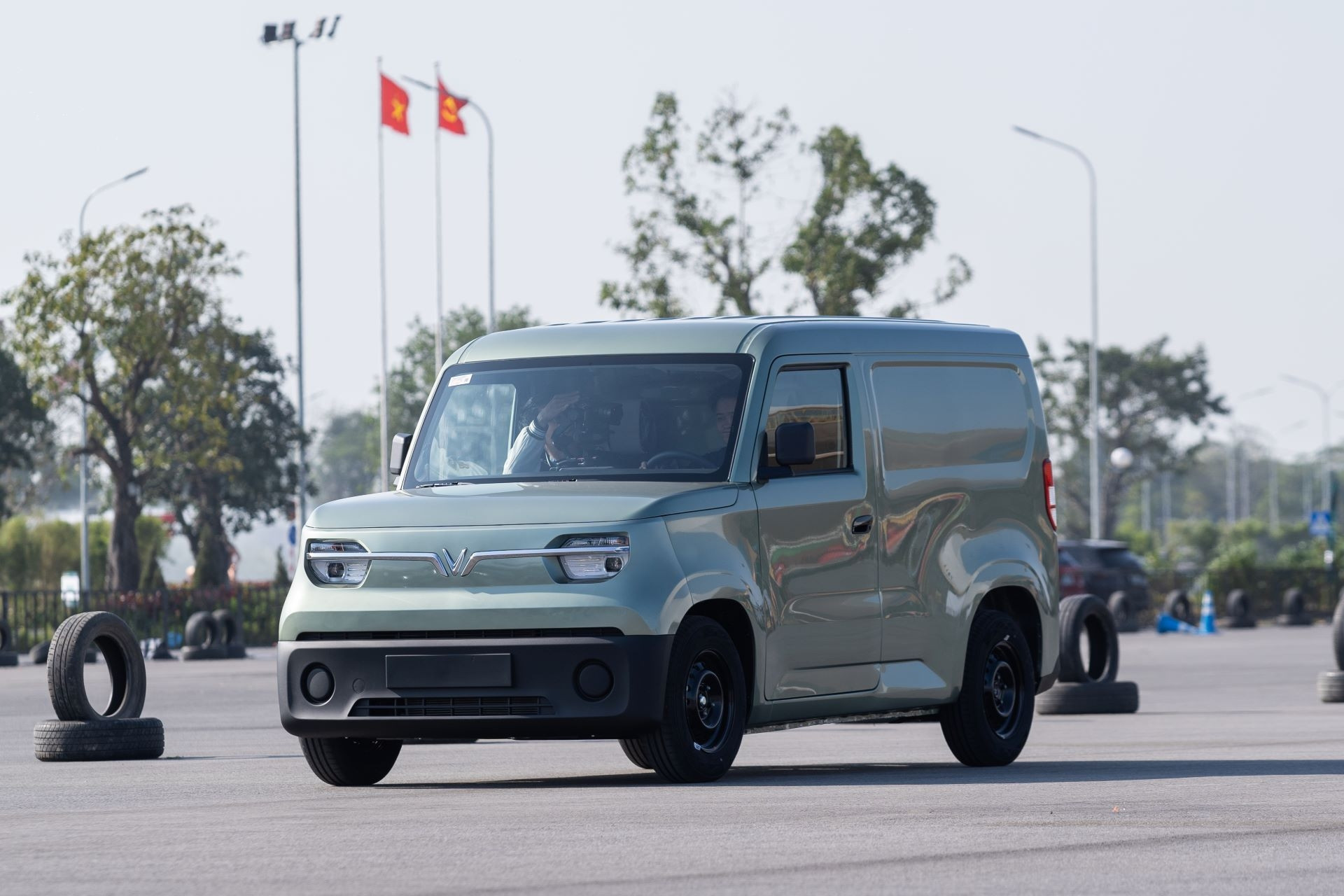 Vietnam Mobility Show: VinFast giới thiệu hệ sinh thái giao thông xanh toàn diện