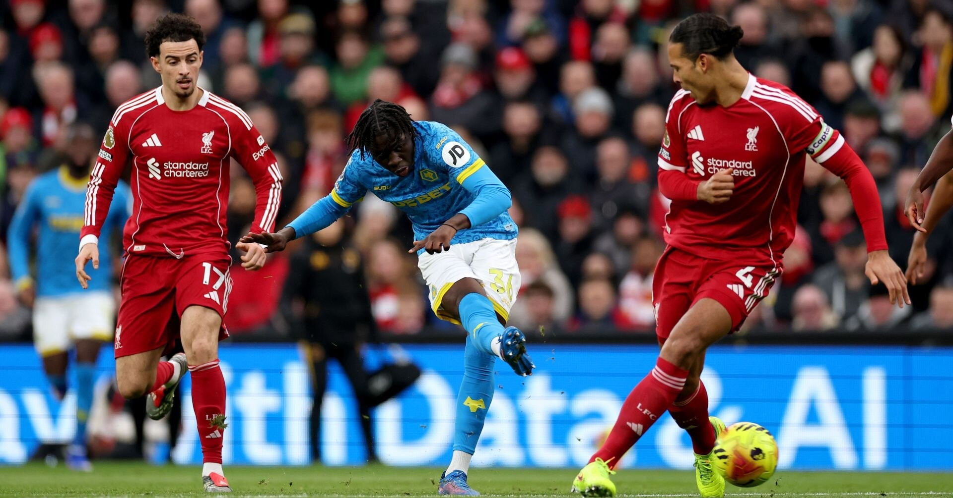 BXH Ngoại hạng Anh 2025/26 - Vòng 18 mới nhất: MU áp sát top 4